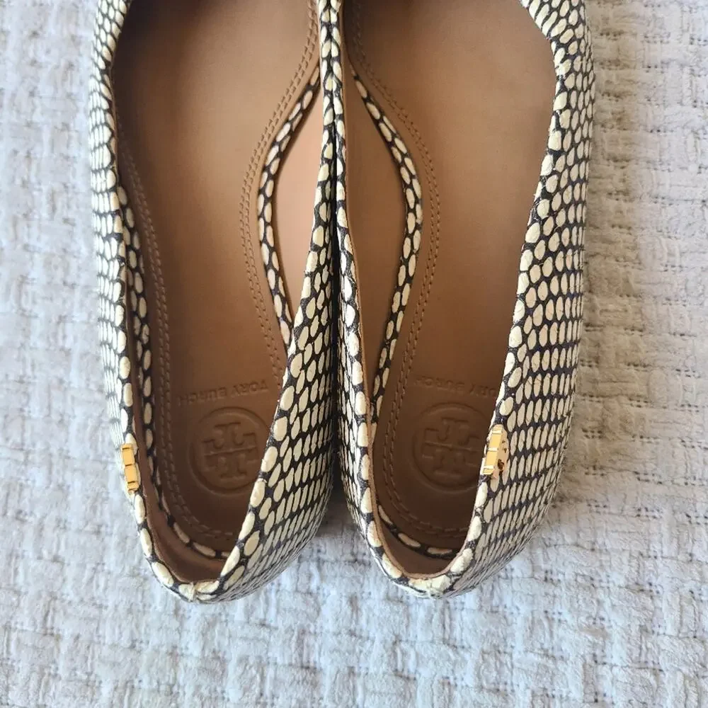 Tory Burch Penelope Snake Print Cap Toe Flat In King Cobra Women's Size 7